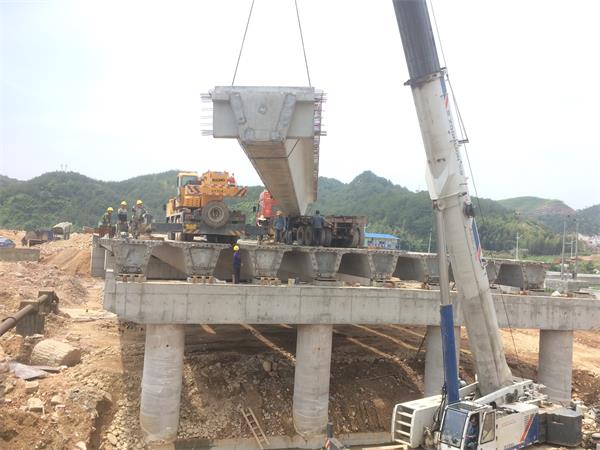 光泽县砂坪溪桥吊装小箱梁 _图片新闻 _光明网