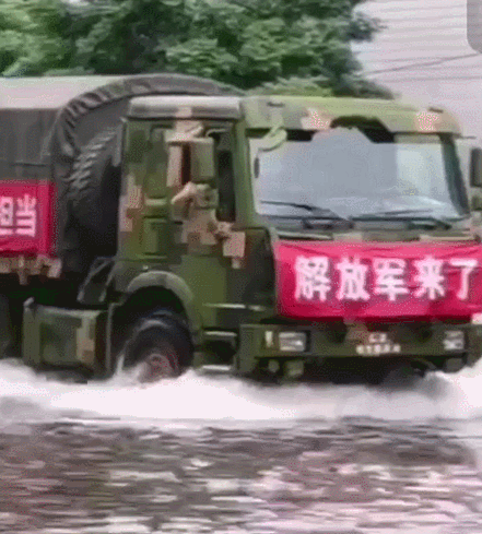 国之脊梁,民之铠甲!北京卫视用影像致敬了不起的中国军人! 国之脊梁,民之铠甲!北京卫视用影像致敬了不起的中国军人!