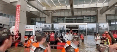 国之脊梁,民之铠甲!北京卫视用影像致敬了不起的中国军人! 国之脊梁,民之铠甲!北京卫视用影像致敬了不起的中国军人!