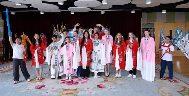 “文化小大使”在北京、山西参访交流