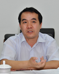 研究院研究员 龚云从重点领域着手打赢脱贫攻坚战湖北省统计局副局长