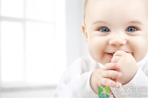 宝宝成长必需的10种营养素