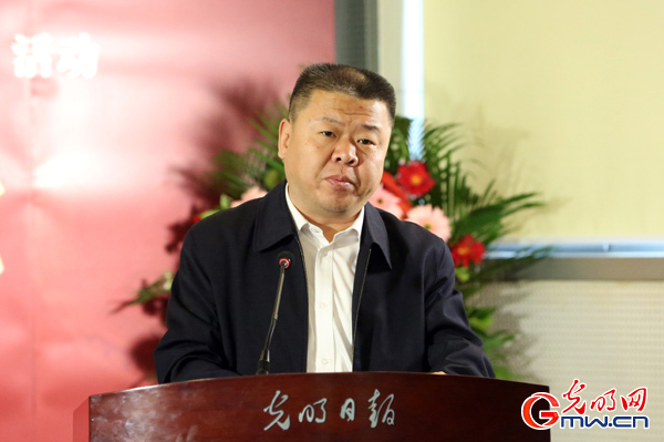 常青在新媒体工作中赢得主动权散发基层正能量