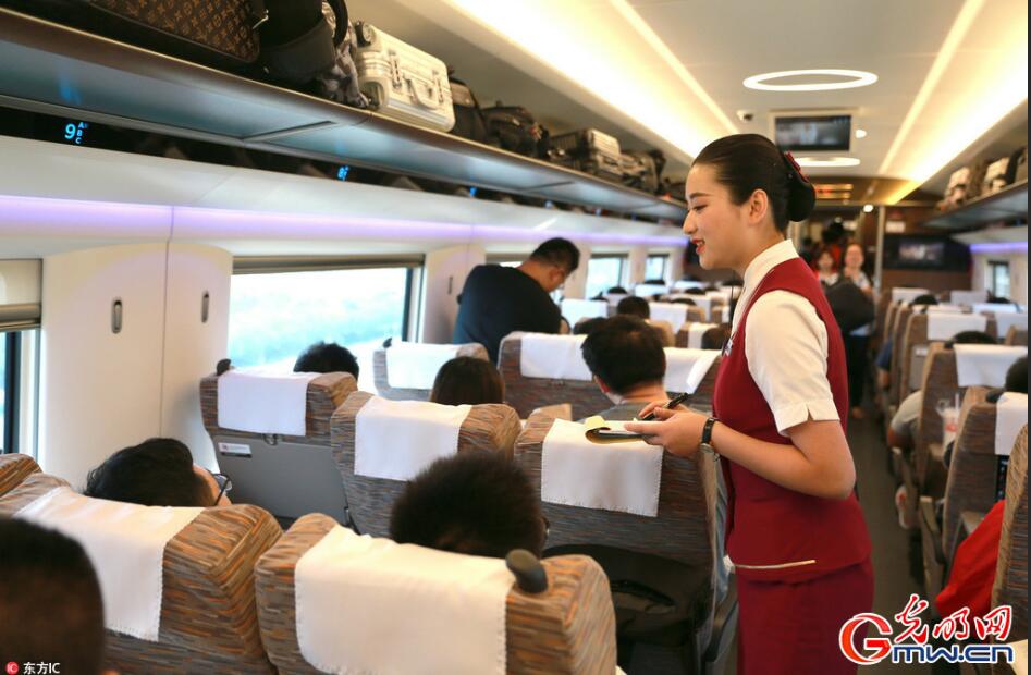 中国标准动车组“复兴号” 26日京沪高铁正式双向首发