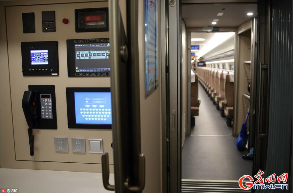 中国标准动车组“复兴号” 26日京沪高铁正式双向首发