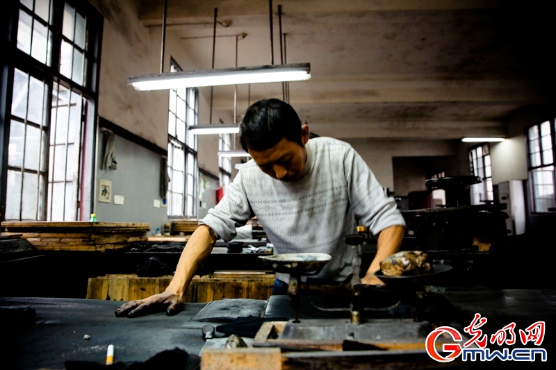 非遗传承：徽墨最好的时候