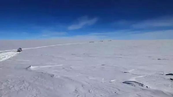 南极内陆升起了五星红旗！|南极科考日记㉓