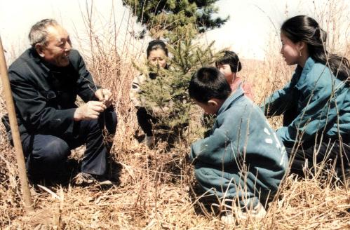 传承，只为群山披绿“流金淌银”