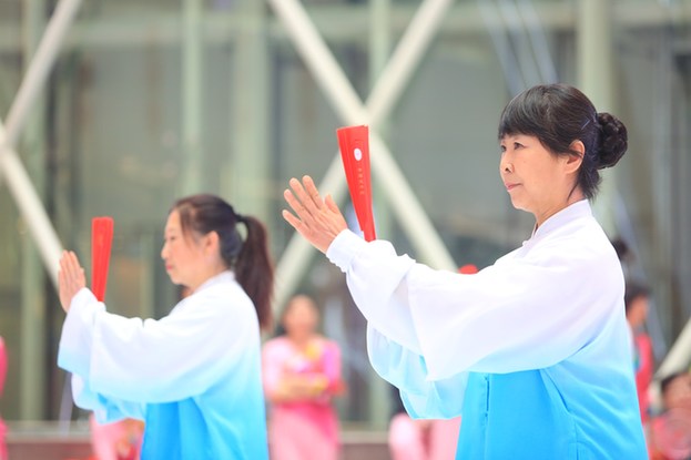 展社区健身风采，绘百姓健康蓝图