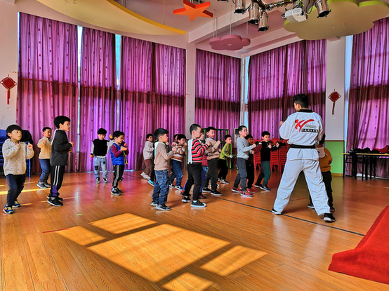 十万人公益大培训——跆拳道进校园