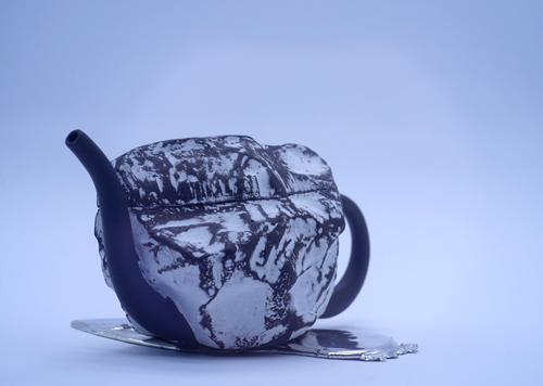 《长白沃土塑山雪——长白山十六峰写意砂壶系列》&nbsp;