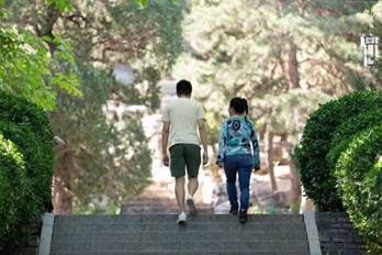 我们的城市｜六一线上城市探索课”来啦！第1课——探寻北京城的脊梁