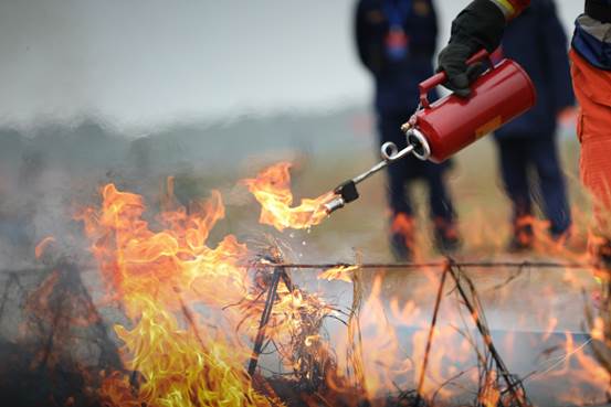 “藍朋友”們的大比武 “藍朋友”們的大比武
