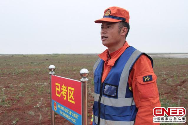 四川森林消防木里大队杨向武:实战化训练 保一方平安 杨向武接受记者采访(袁帅/摄)