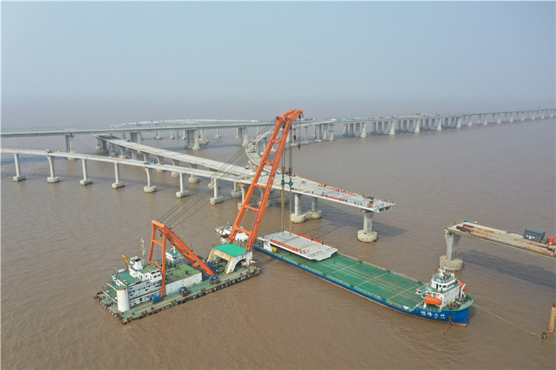 浙江交通集团舟岱大桥全桥贯通 浙江交通集团舟岱大桥全桥贯通