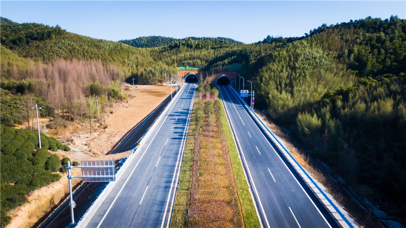 鎮海至安吉公路德清對河口至矮部裡段工程通車