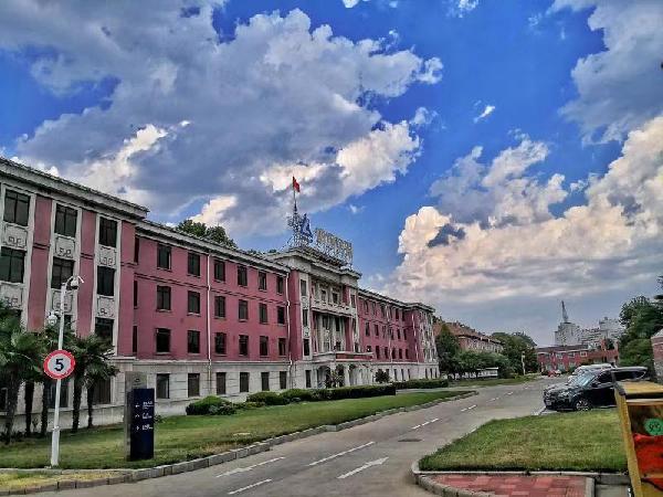 “苏式建筑”:承载洛铜人光荣与梦想的“精神符号” “苏式建筑”:承载洛铜人光荣与梦想的“精神符号”