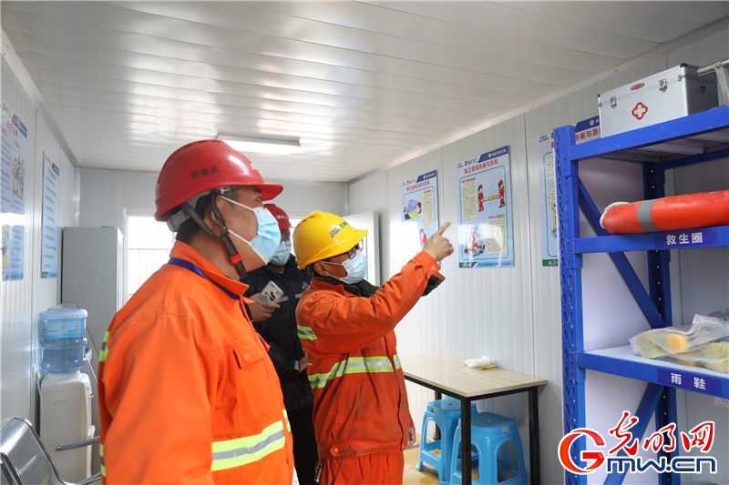 杭绍甬高速杭绍段项目开展安全总监、安全专监述职暨“一把手”安全公开承诺活动 杭绍甬高速杭绍段项目开展安全总监、安全专监述职暨“一把手”安全公开承诺活动