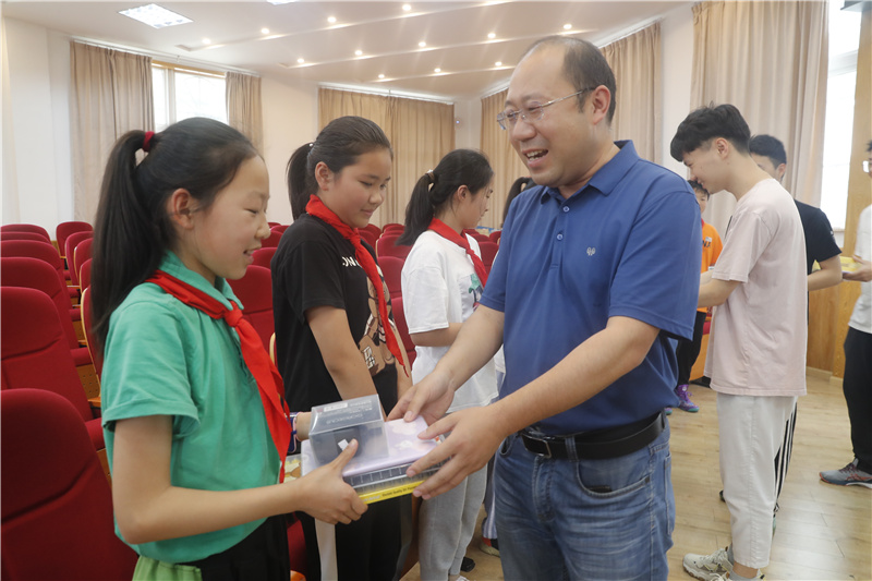 浙江省交通集团主通道建设指挥部党工团志愿服务活动进校园 浙江省交通集团主通道建设指挥部党工团志愿服务活动进校园