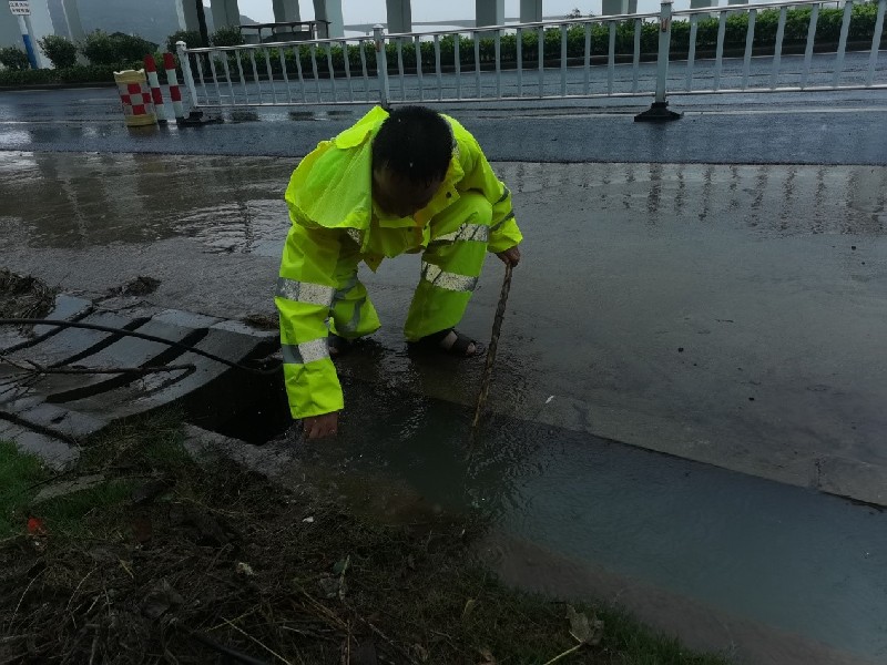 浙江宁波舟山港主通道全面开展一线防台抗台检查 浙江宁波舟山港主通道全面开展一线防台抗台检查