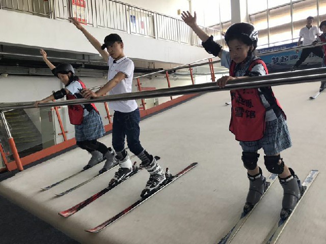 北京市延庆区康庄中心小学师生积极参与冬奥活动