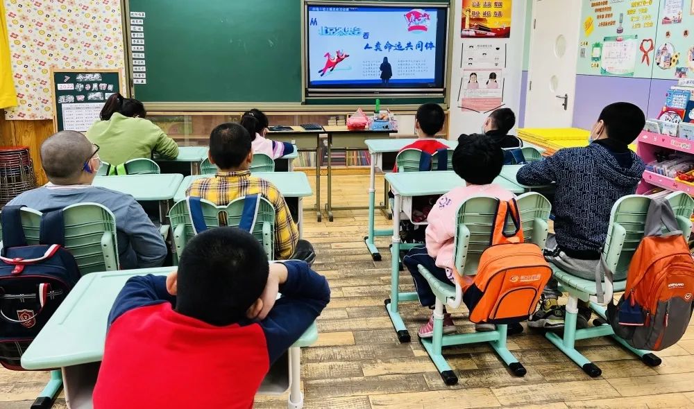北京市健翔学校·学生活动丨看北京冬奥 议人类命运共同体 北京市健翔学校·学生活动丨看北京冬奥 议人类命运共同体
