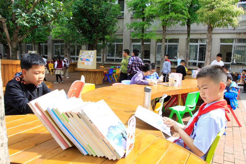 重庆永川“城市书房”：全民阅读成风尚