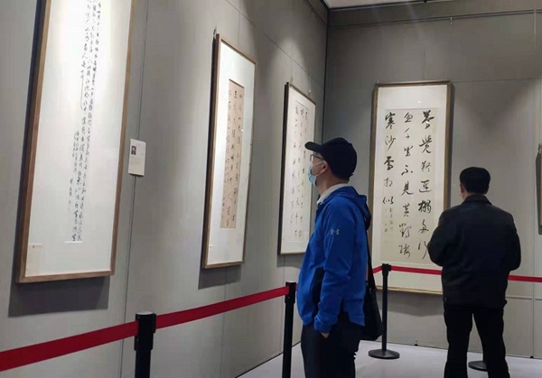 历届“兰亭七子”书法邀请展在武汉黄鹤楼举行