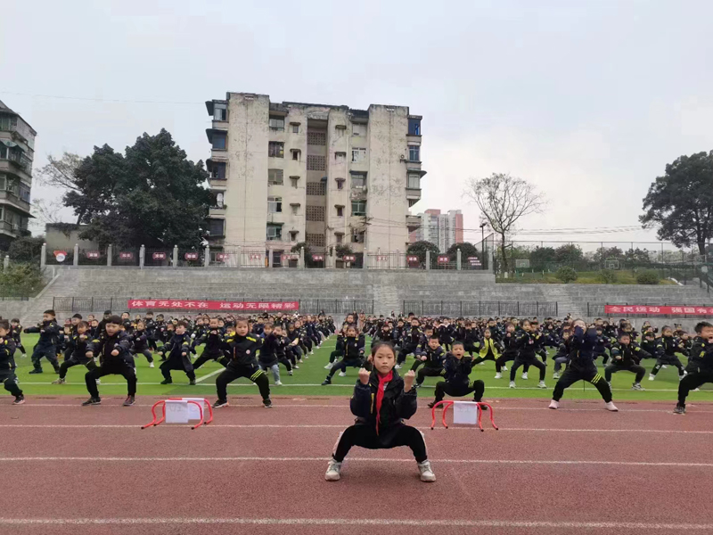 重庆九龙坡：传统体育进校园 让未成年人思想道德建设“动”起来