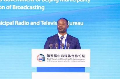 非洲电影协会驻华首席代表吕克·本扎在第五届中非媒体合作论坛产业合作展望环节的发言
