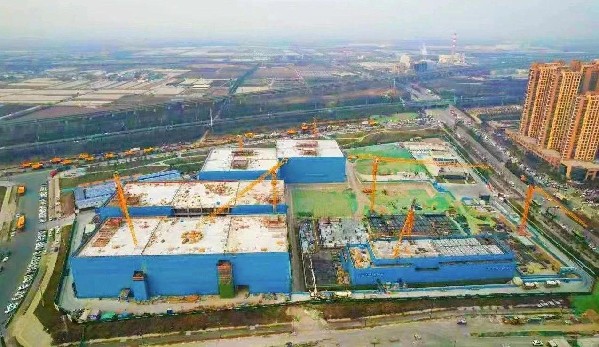 陕西西咸新区沣东智能制造创新园项目一二号厂房主体结构封顶