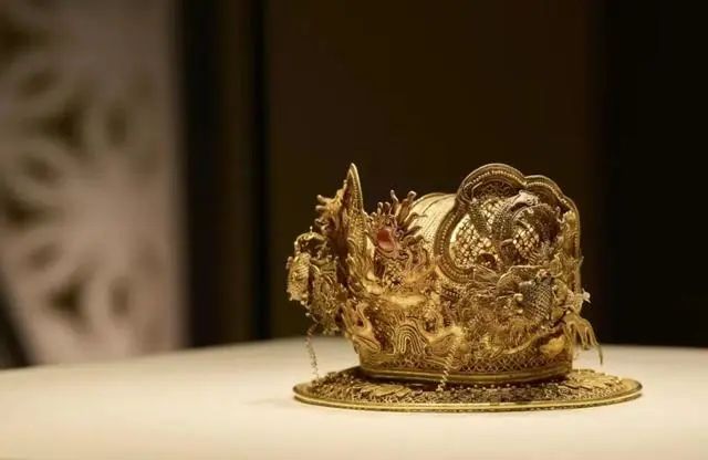 先睹为快！珍藏跨越三千年，香港故宫首个馆藏特展来了