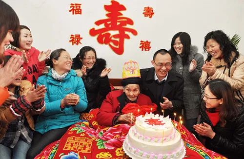 当你老了 时光如何被标注？——中国人的寿诞礼丨礼成人生④