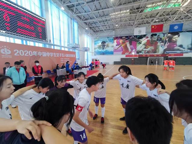 重庆巴南：有“志”者事竟成 13名“足球小将”圆梦大学
