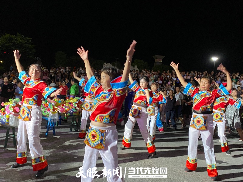 今夜，“多彩民族有多彩”点燃印江