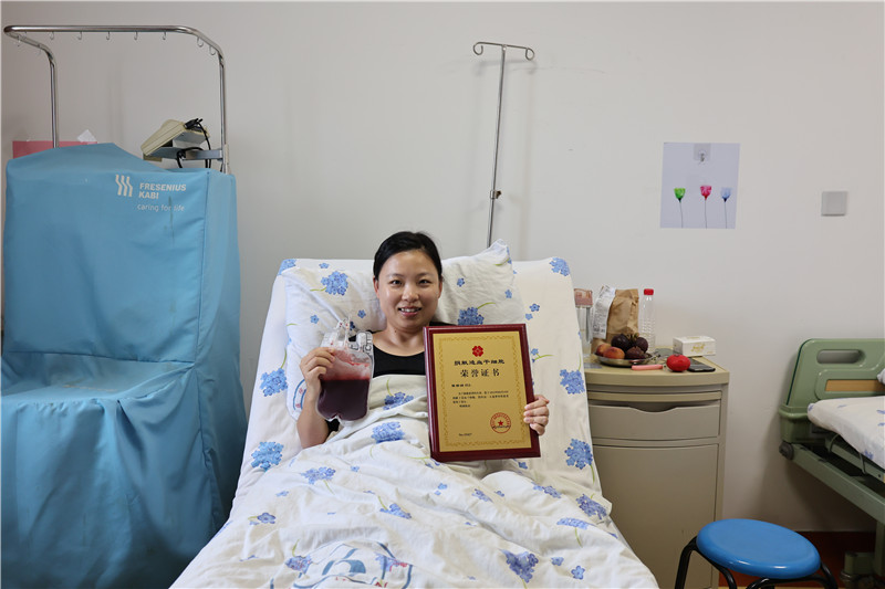 “天很黑时，星星就会出现” ——漳州首位女性造血干细胞捐献者在榕完成采集