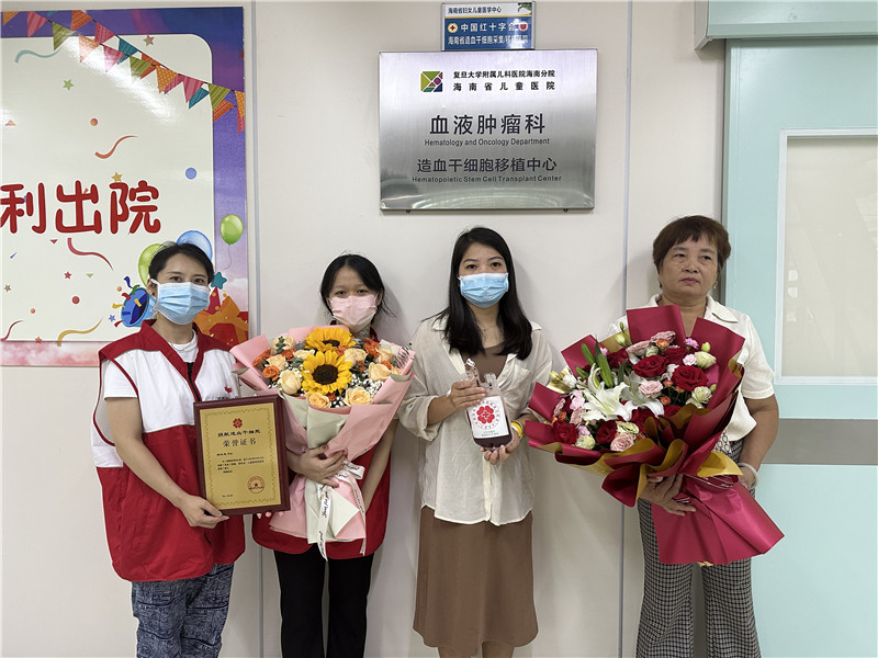 90后三孩宝妈 :母爱之光 点燃生命之火 90后三孩宝妈 :母爱之光 点燃生命之火