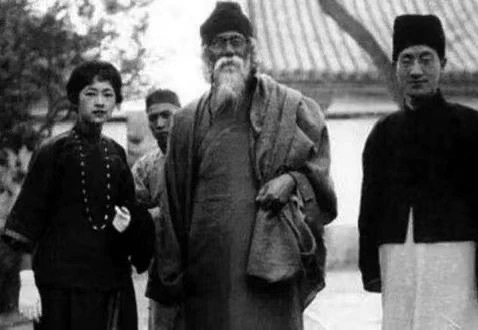 北京非遗说丨“赏丁香，共诗话”，法源寺丁香诗会已满百年