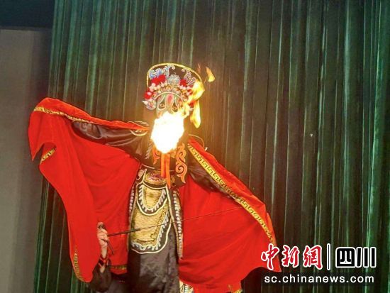 成都传统戏曲文化慕课进校园开拍 成都传统戏曲文化慕课进校园开拍