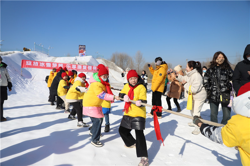 在冰雪世界中演绎生命的精彩