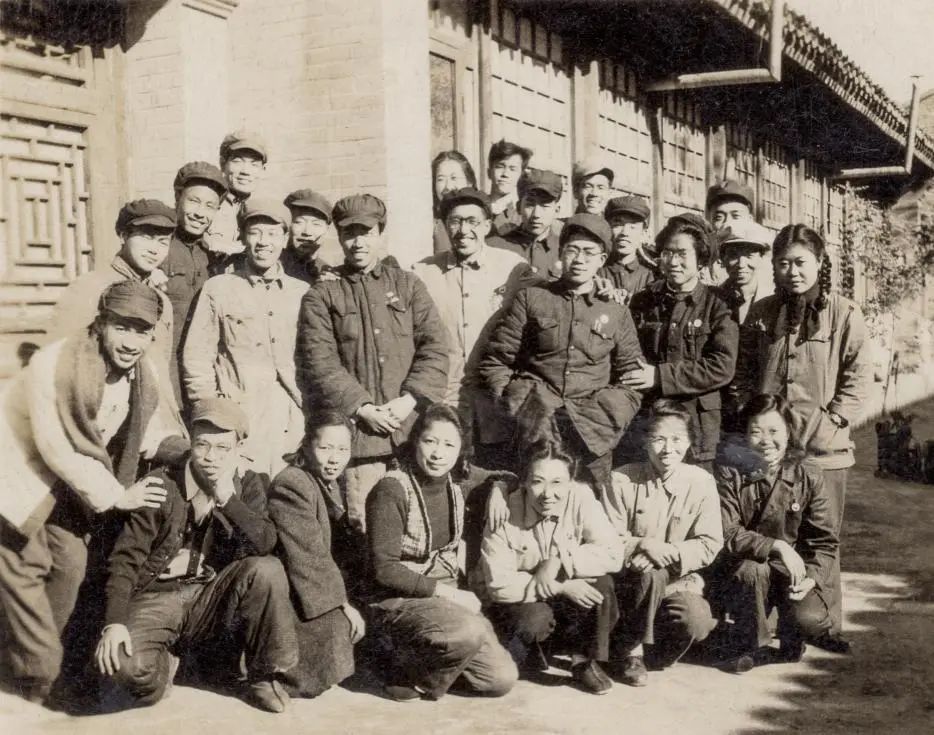 岁月封扉——张慈中、宁成春书籍设计文献典藏展在北京印刷学院美术馆开幕