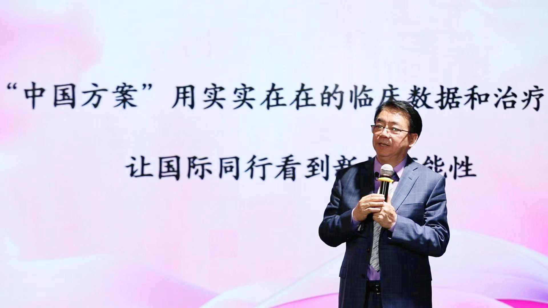 吴鸣：突破国际定论 书写妇科肿瘤“中国答案”