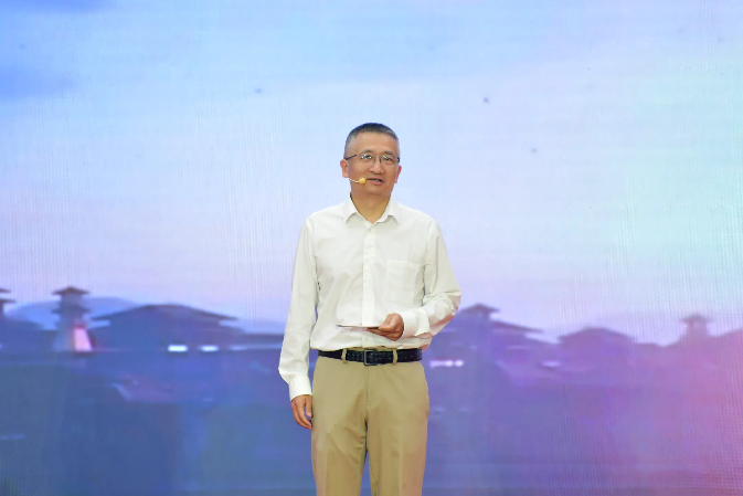 【理响中国】一段演讲告诉你，短视频时代我们需要怎样的理论作品