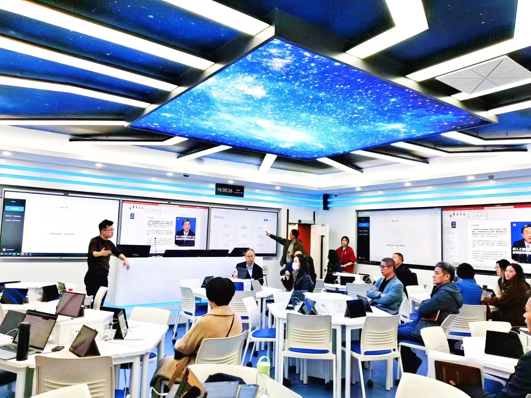 北京高校服务新时代首都发展特别报道 | 首都经济贸易大学①：做好这道“数智人才培养”的“必答题”