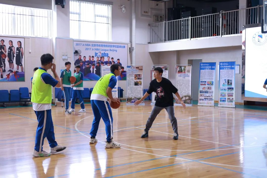 “大中小学思想政治教育一体化以体育人实践基地”成功举办新模式体育教学示范活动