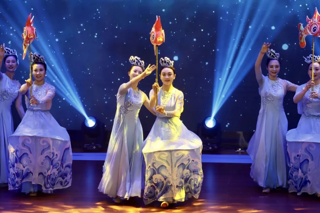 “长城脚下 艺动妫川”~区直机关这场群众文艺展演精彩绽放——