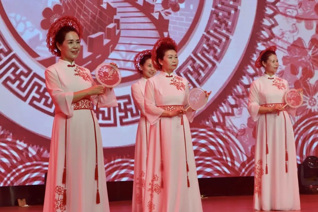 “长城脚下 艺动妫川”~区直机关这场群众文艺展演精彩绽放——