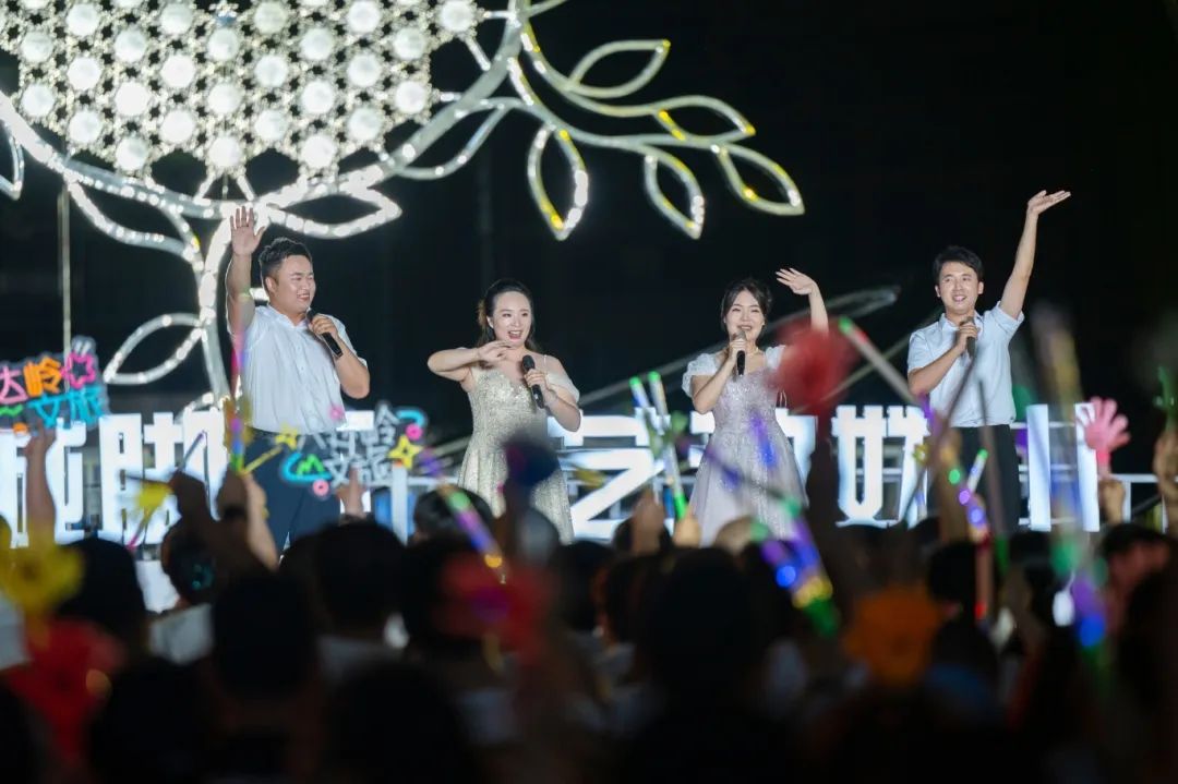 “长城脚下 艺动妫川” 延庆国资国企职工长城脚下展风采