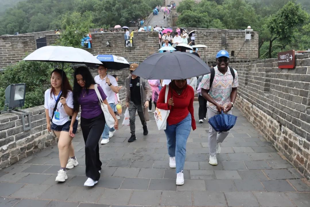 “登长城是最棒记忆” 19名国际学员延庆“过暑假”