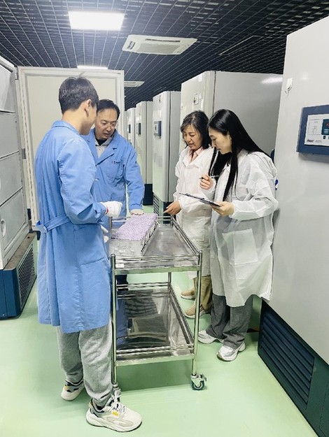 中华骨髓库技术部督导检查样品库工作